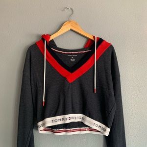 TOMMY HILFIGER CROP TOP